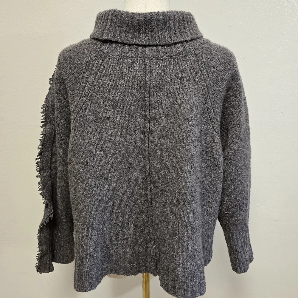 Brochu Walker Odene Fringe Turtleneck Sweater Size Medium